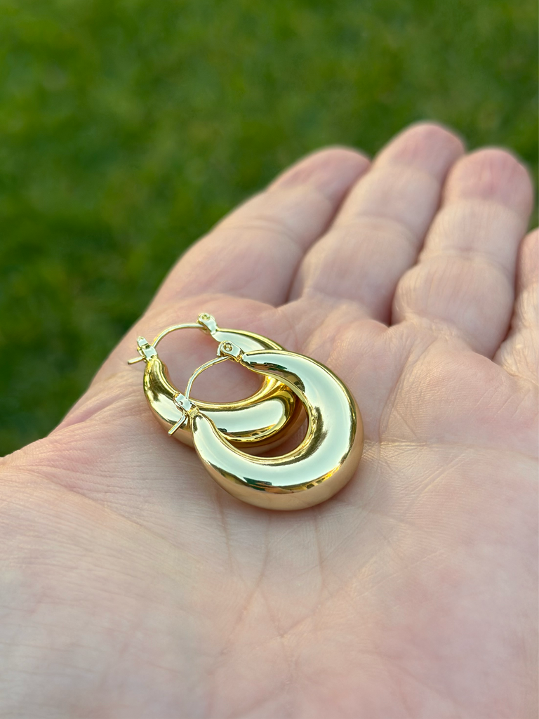 Medium chunky hoop gold earrings