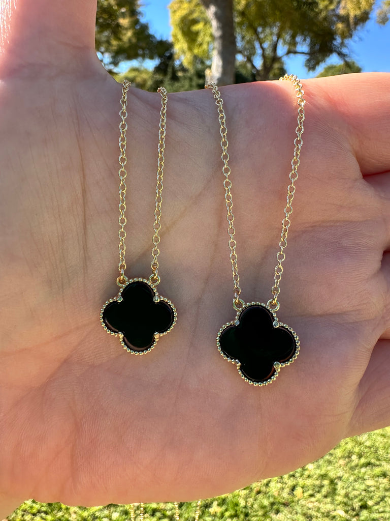 The Clover Necklace