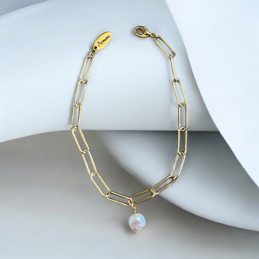 Pretty Pearl Paperclip Bracelet