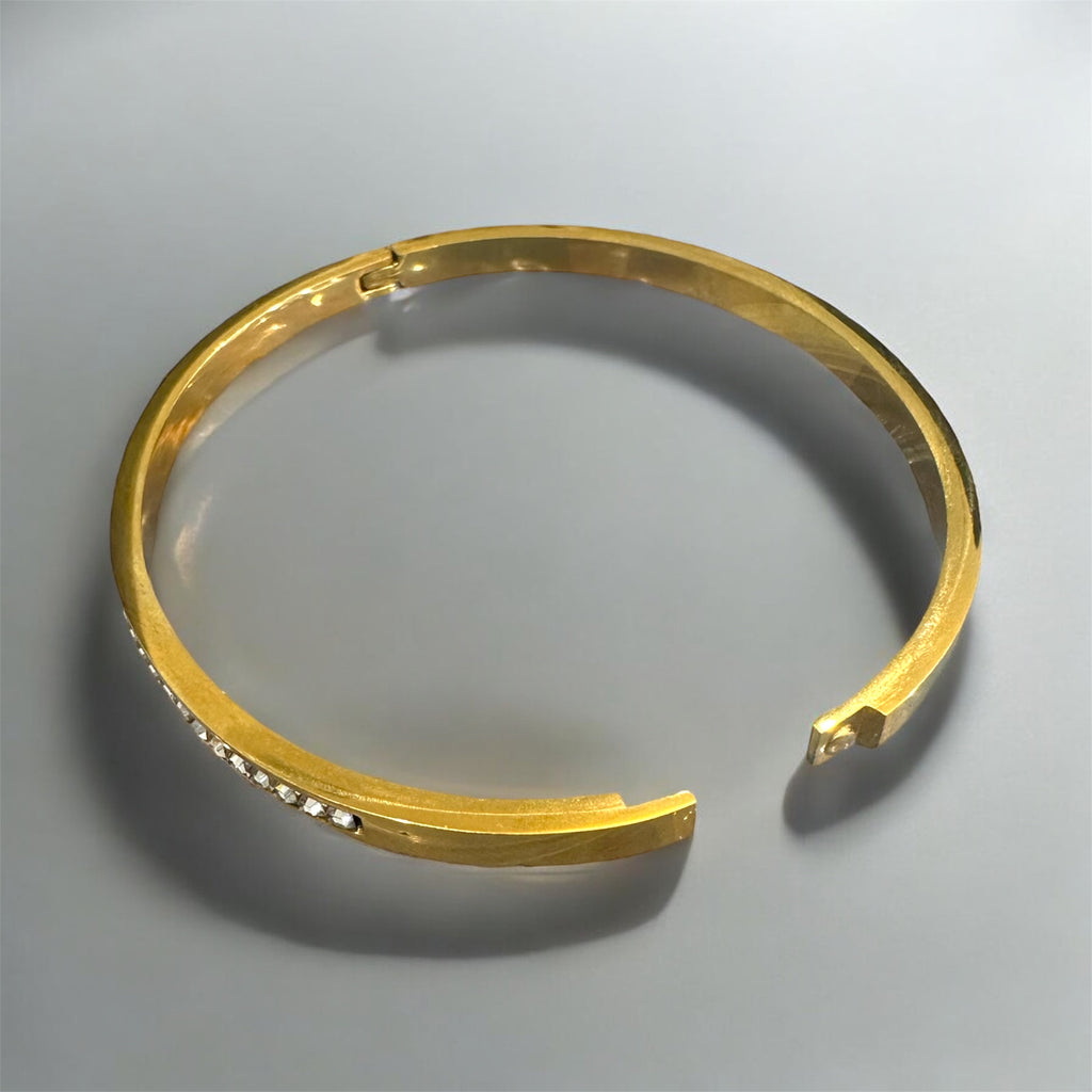 Elegant CZ Gold bangle bracelet